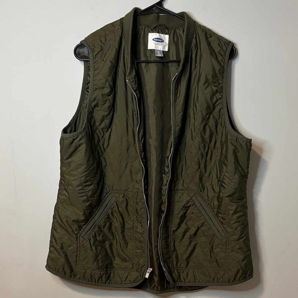SALE!! Bundle 5/$25 Old Navy Dark Green Warm Quilted Vest Gorpcore‎ Outdoors